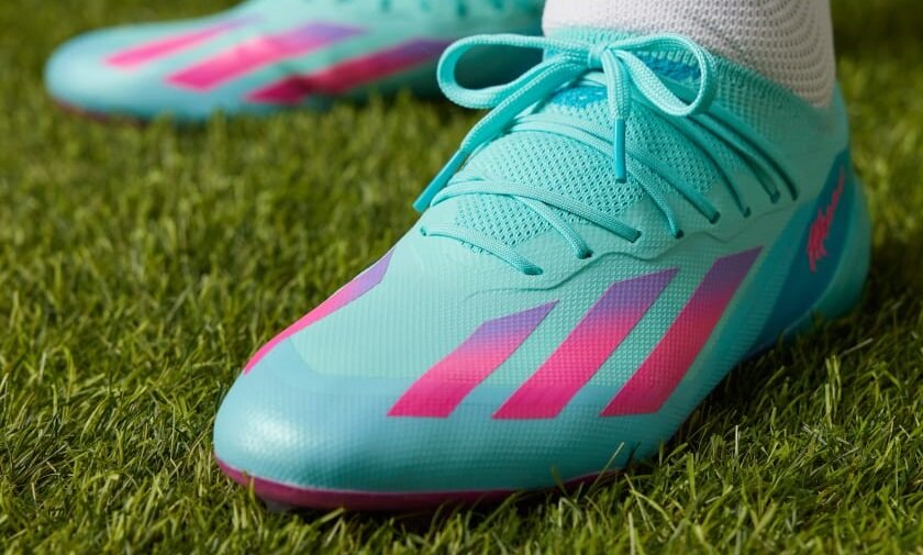 メッシ限定着用カラー「エックスクレイジーファスト.1 MESSI」に