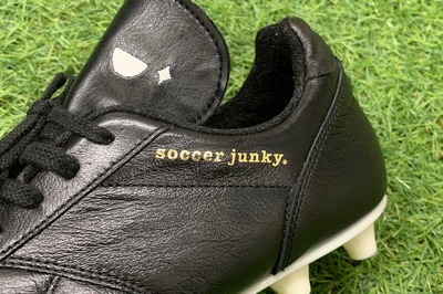 サッカージャンキーのスパイクが3足限定発売！お値段なんと20万