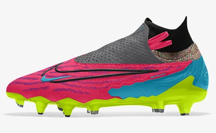 ファントムGXのエリートとアカデミーのNIKE BY YOUが開始