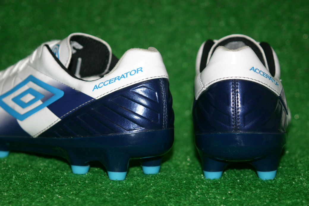 アンブロ アクセレイターKL 27センチ umbro アンブロ アクセレイター KL(ホワイト×蛍光イエロー
