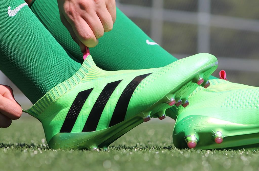 エックス16.1 HGをレースレス（シューレース無し）で履いてみた感想