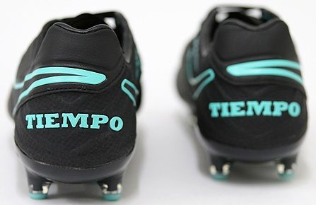NIKE ティエンポレジェンド6 AG-PRO 【人工芝用AGソール