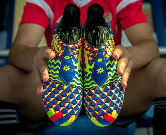 2018W杯】 アディダス 新型 GLITCH 2.0 Patriotic Pack 登場