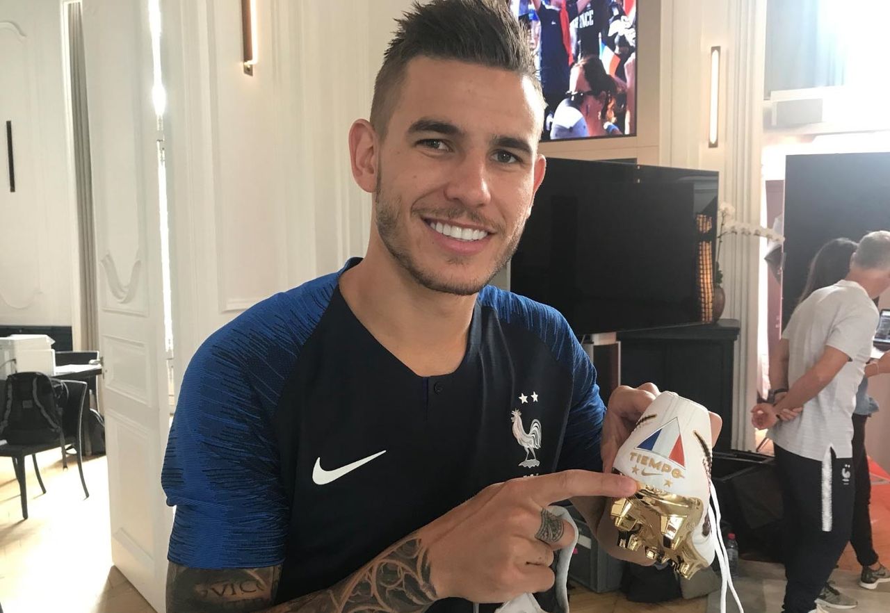 フランス代表選手が18w杯優勝記念スパイクを着用 Kohei S Blog サッカースパイク情報ブログ フランス代表選手が18w杯優勝記念スパイクを着用 Kohei S Blog サッカースパイク情報ブログ