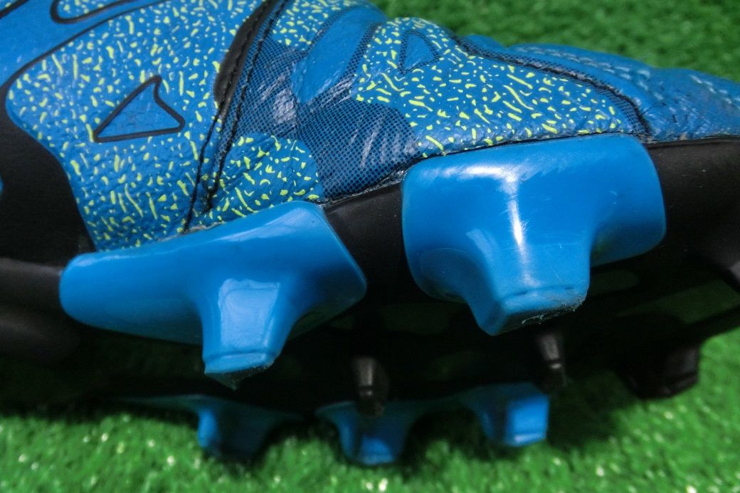 人工芝で使用したサッカースパイクの手入れ方法 激落ちくん Kohei S Blog サッカースパイク情報ブログ 人工芝で使用したサッカースパイクの手入れ方法 激落ちくん Kohei S Blog サッカースパイク情報ブログ