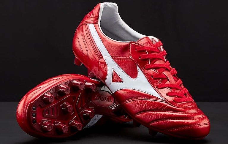 海外限定】 ミズノ モレリア2MD 白×赤 登場 : Kohei's BLOG サッカー ...