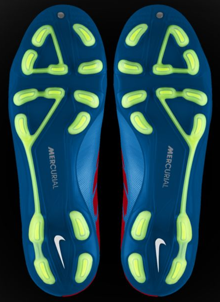 Mercurial Vapor VII iD 登場 : Kohei's BLOG サッカースパイク情報ブログ