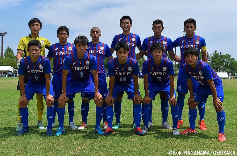 大注目 山梨学院サッカー部ダウン アウター