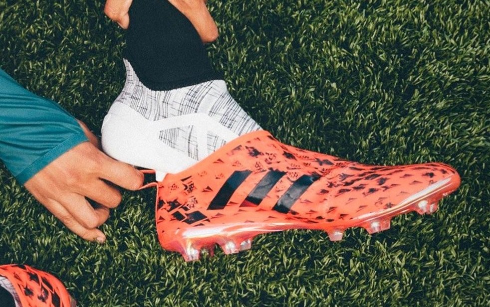 ポドルスキがアディダスGLITCH19を着用！(F50+SKIN) : Kohei's