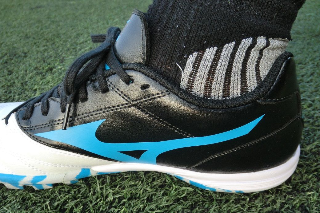 ミズノ モナルシーダ TF(ブラック×ブルー) ミズノ モナルシーダTF PRO 登場 : Kohei's BLOG サッカースパイク情報