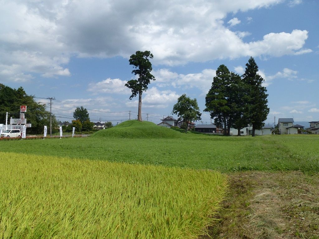 青森県の古墳 本州最北端の前方後円墳 角塚古墳 : 関東の古墳と 青森県の古墳 本州最北端の前方後円墳 角塚古墳 : 関東の古墳と