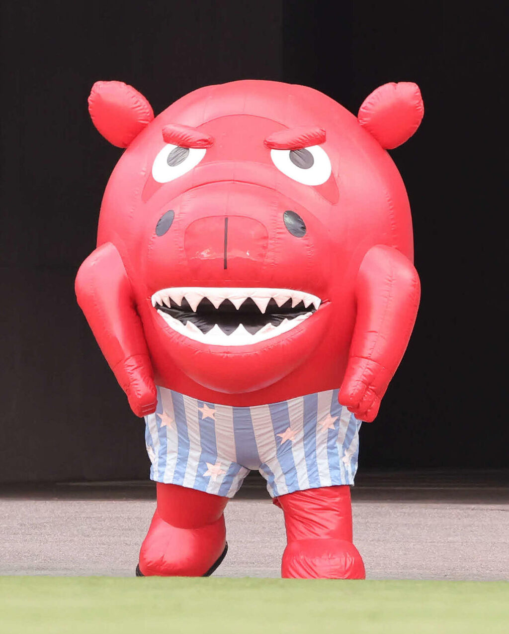 広島 赤い謎キャラは ムッシャー いつ出没するか不明 なんｊリーグ