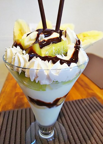 チョコバナナパフェ