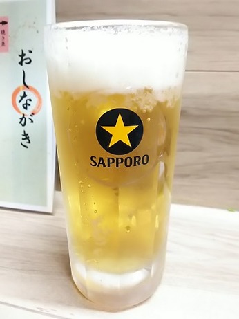 まずはビール