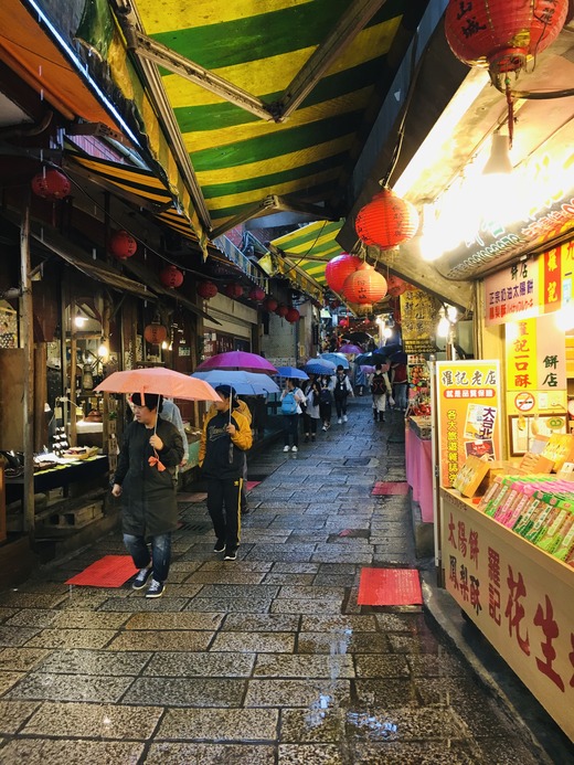 FE7A6734-CA66-40EB-9098-583854DD303E