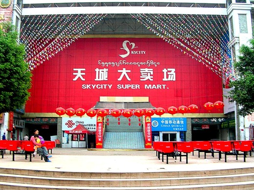 src_12068995