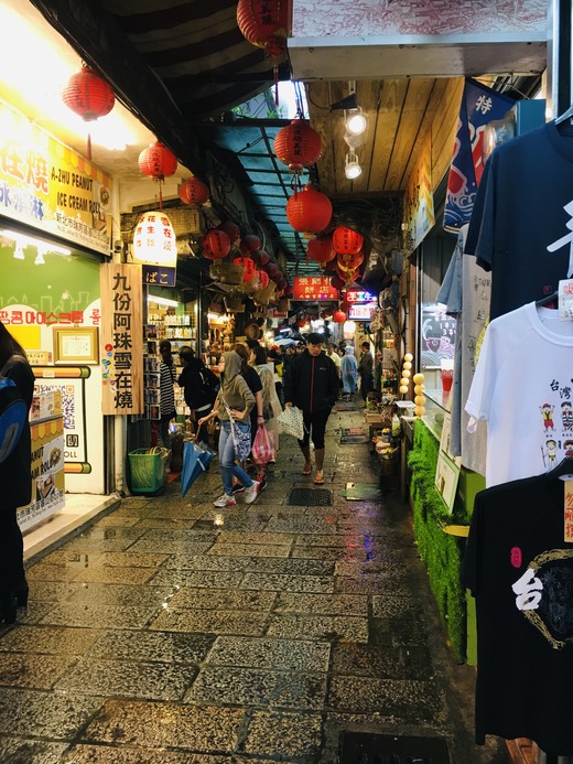 14417E7E-BE60-49D1-AD8A-04C9C82CA78D