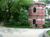 src_12525850