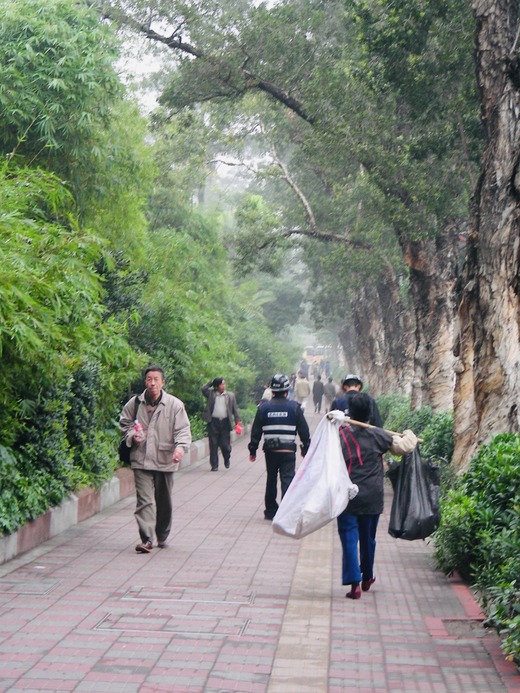 0B9251BB-A512-4F8A-A80F-A03BB2771048