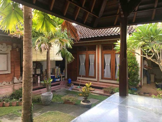 B91F34A9-56A5-403F-BA29-4BD693247B59