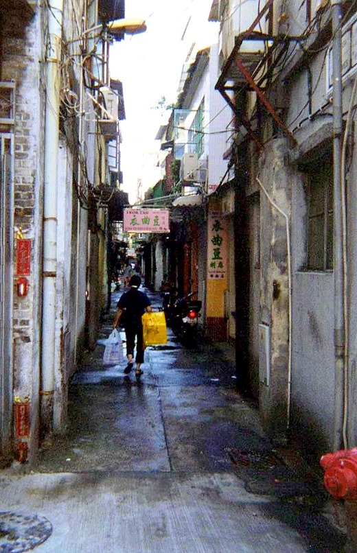 src_10325453