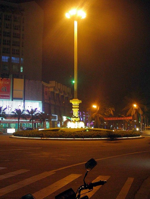 src_12053439