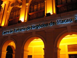 ¿¼Ìë3»þº¢¤Î¥»¥Ê¥É¹¾ì¡¦¥Þ¥«¥ª´Ñ¸÷¶É