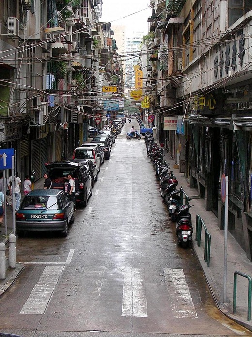 src_11200693