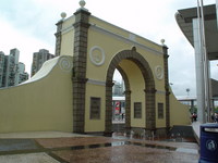 src_10396573