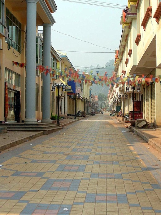 src_12009580