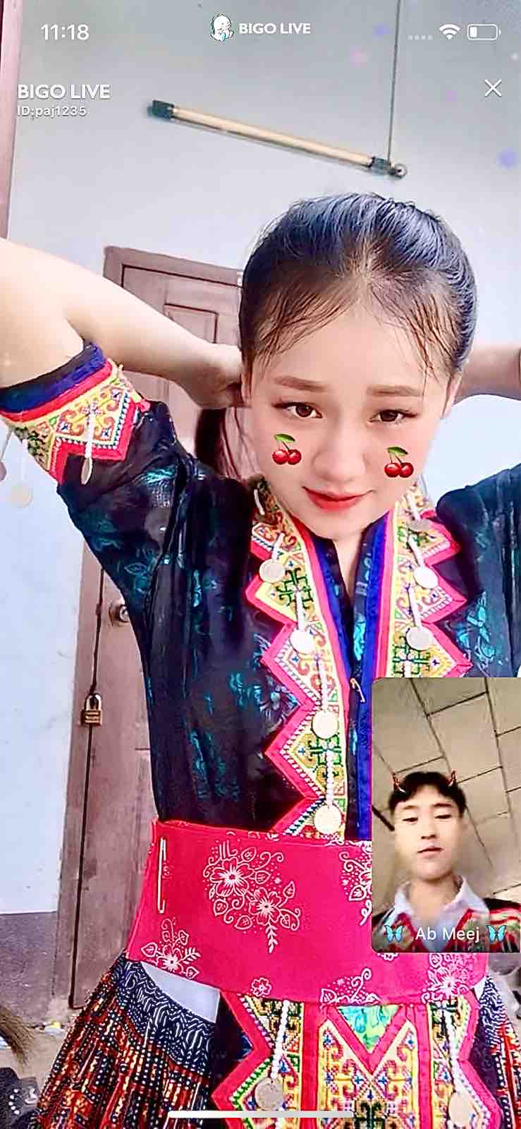 中国　少数民族　ヌード 