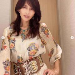 工藤静香 ２０年物ワンピース姿にネット騒然 センスひどい 全てが古い 萬ブログ