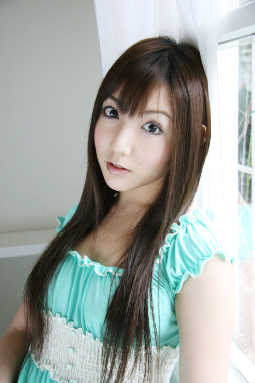 アイドル芸能.com : りりあん・・・萌えドルの股間