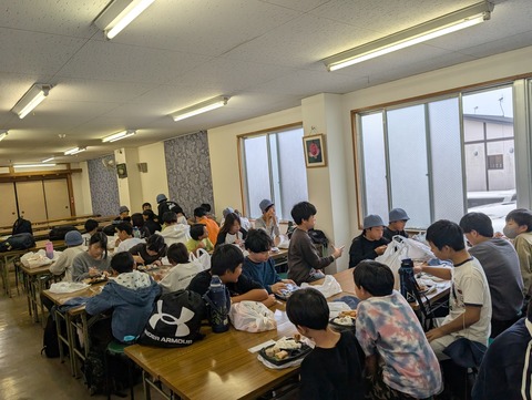 PXL_20260930_022543582