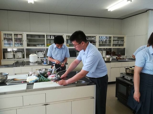 留学生 調理実習 興譲館日記
