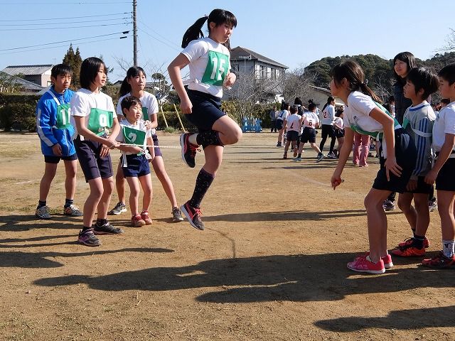 長縄八の字跳び 九重小学校 長縄八の字跳び 九重小学校