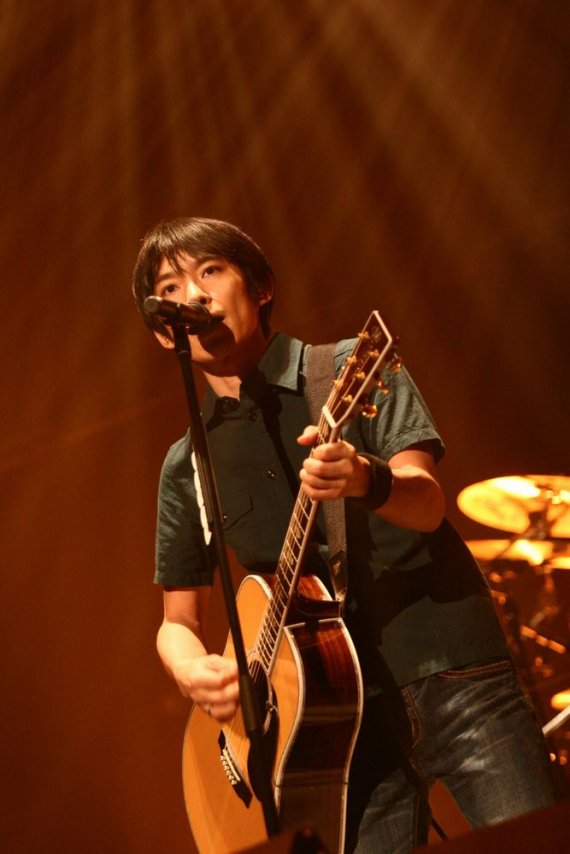 Songs スピッツ とサザンの見上げたこころ こころの時代