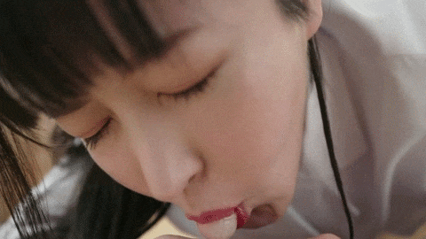 舐めるアイドルの