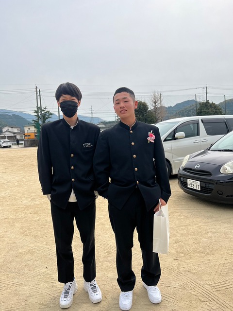 LINE_ALBUM_20230309卒業式_230309_2