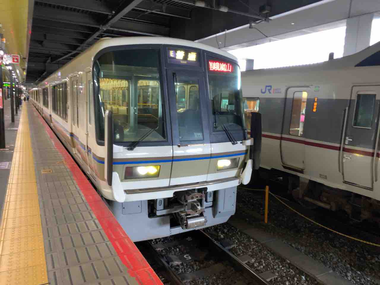実際のブルートレインの運転席からhoゲージを運転 トロッコ嵯峨駅の ジオラマ京都japan を訪問 コクゴ鉄道ニュース