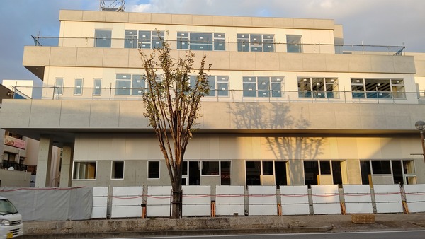 小牧市立図書館2