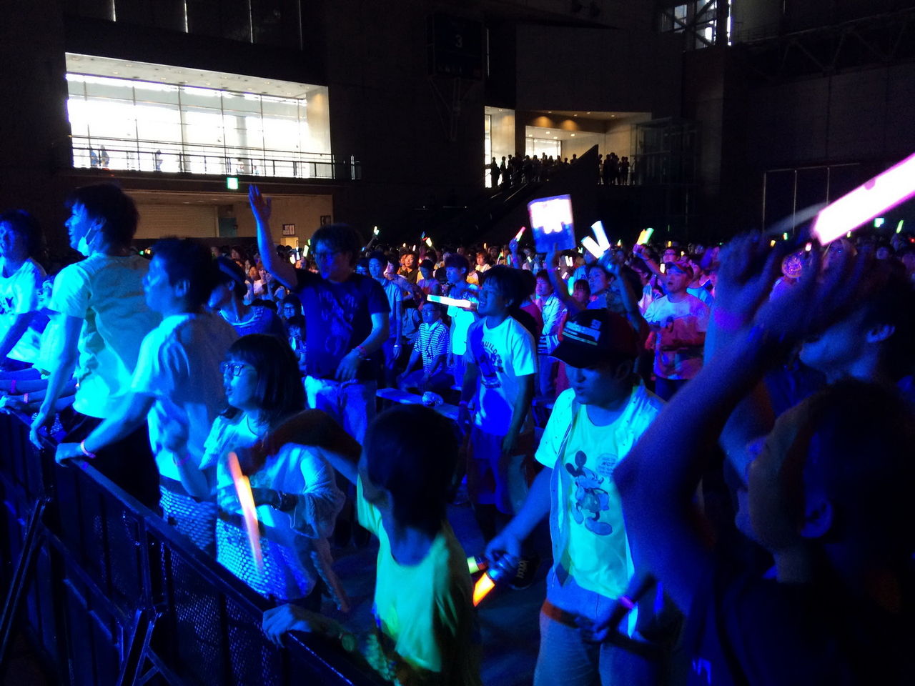 悲報 Akbがラブライブのコスプレをしてライブ もちろん炎上 こまめ速報