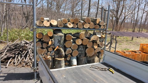 薪作業の傍ら、自然学校に行ってきました