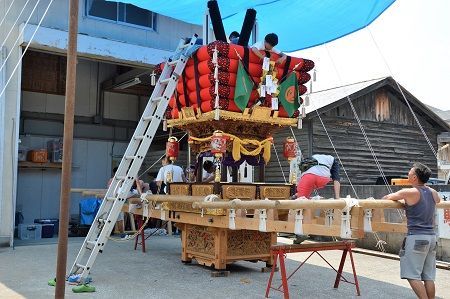 泉州最古の太鼓台？ ～高松彦四郎 : 彫物名鑑 小松堂