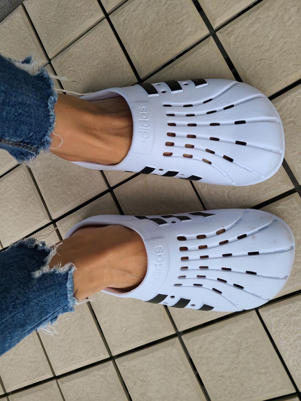 アディレッタクロッグを買いました こまてぃの徒然なるままに 3歳差姉妹の子育て日記