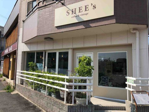 『SHEE’s coffee&vintage』店舗外観