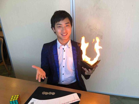 マジシャン ヒロミチさん