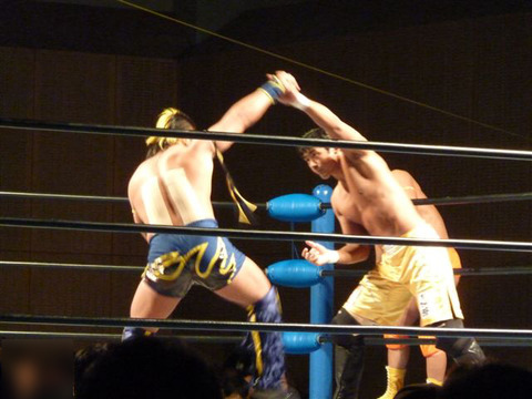 PHOTO3