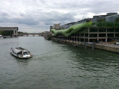 世界の若手デザイナー達が展示していたオステルリッツ会場