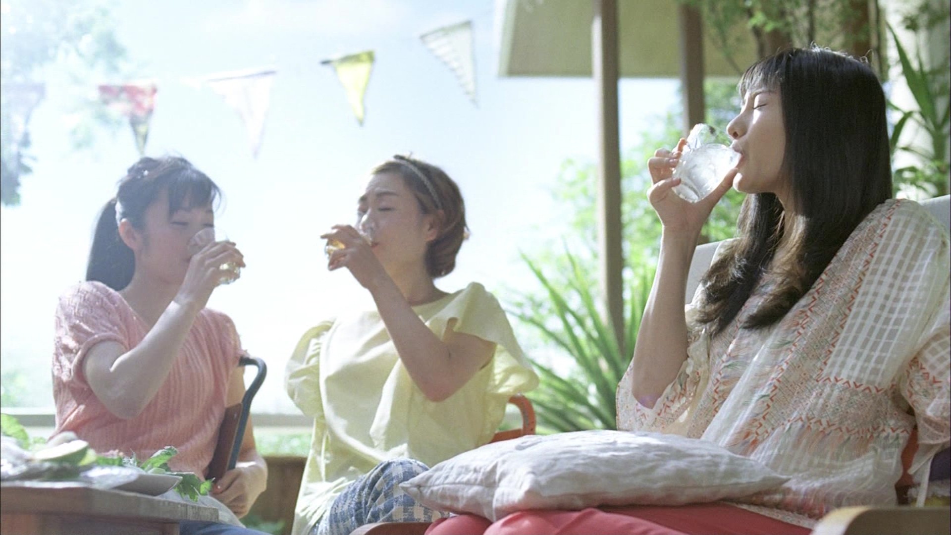 サントリー そそぐだけシリーズ CM 石原さとみ こんなテレビを見た。